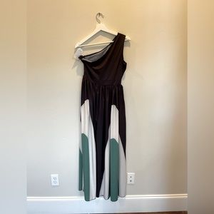 Fun one shoulder, full length dress. Black, green, white!